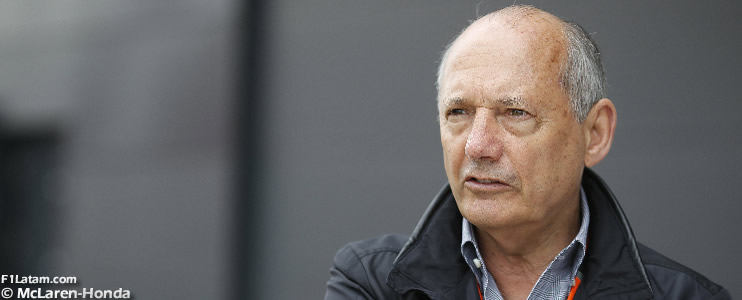 Dennis afirma que en McLaren están trabajando día y noche para tener un mejor 2016 