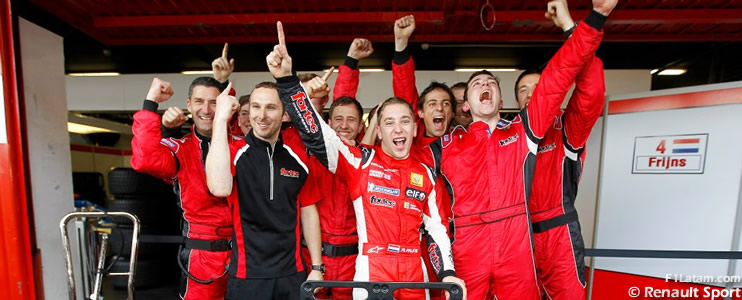 El piloto holandés Robin Frijns logró el título en la World Series by Renault 