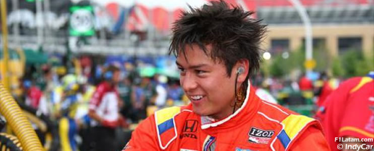 El piloto colombiano Sebastián Saavedra logra la pole position en Alabama 