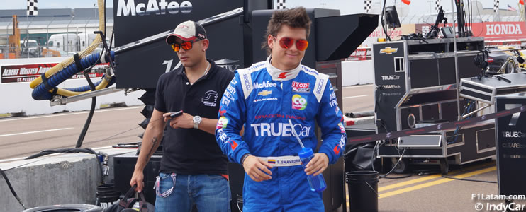 Sebastián Saavedra compite este fin de semana en Long Beach, en la IndyCar Series 
