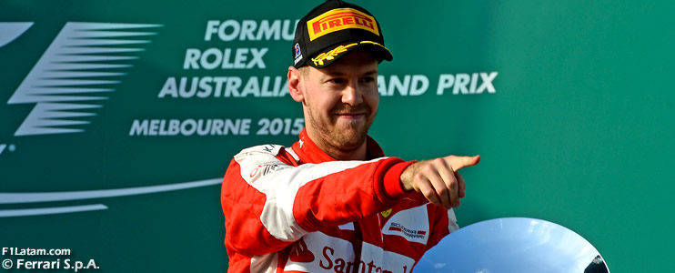 Podio de Vettel en su primera carrera con el 