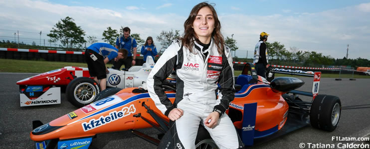 La colombiana Tatiana Calderón asciende a la GP3 Series de la mano de Arden International
