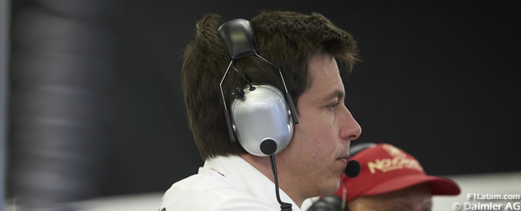 Toto Wolff ve a Red Bull como una amenaza para la segunda parte de la temporada